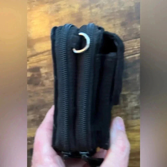 Vera Bradley | black microfiber women’s wallet. - Picture 14 of 15